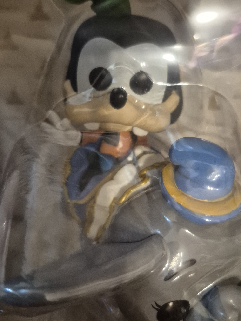 Funko Disney Goofy on Dumbo Vinyl Figure - Gray, Blue, Black, Pink, Green - Picture 3 of 3